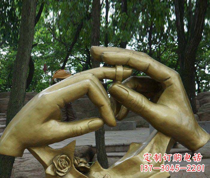 开封精美戒指铜雕塑