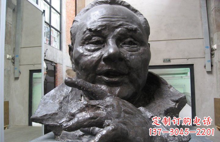 开封邓小平铜雕塑——传承中国传统文化