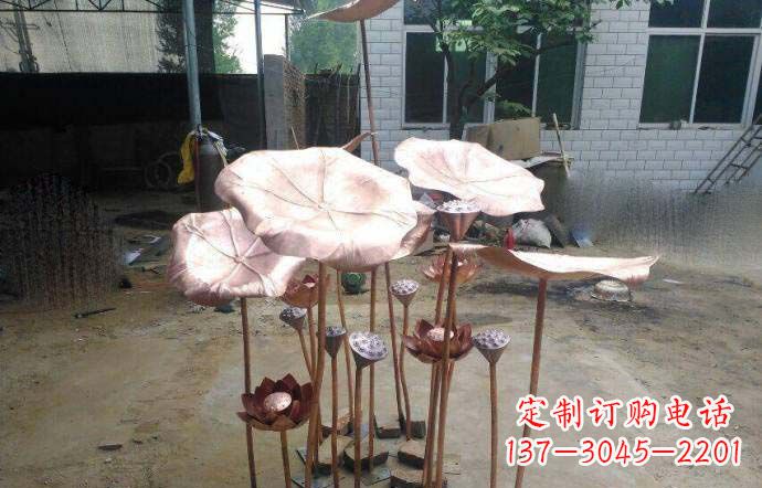 开封锻铜荷叶雕塑