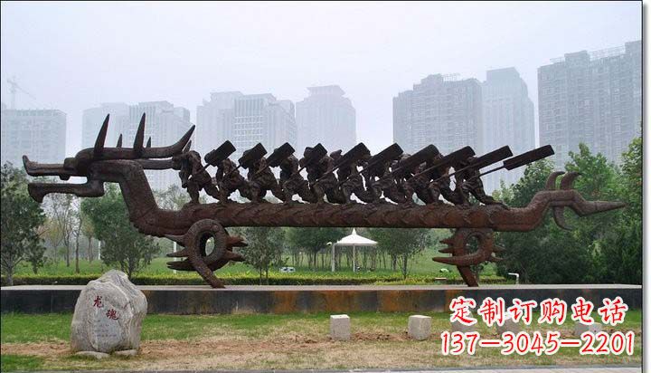 开封锻铜赛龙舟雕塑