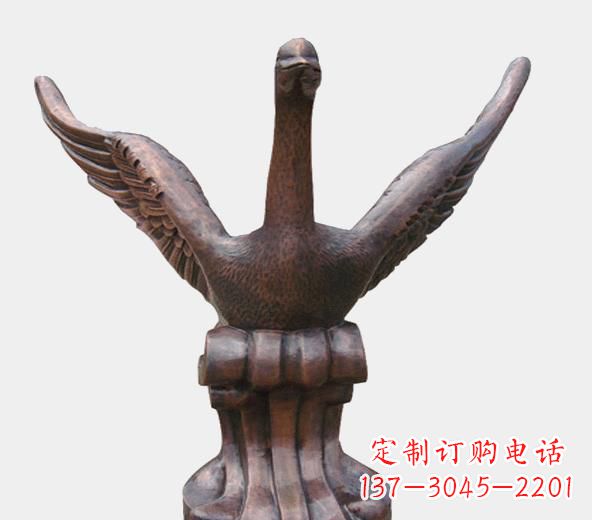 开封高级锻铜天鹅雕塑