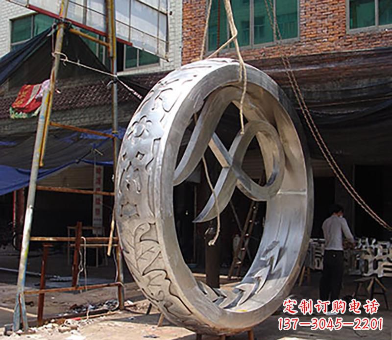 开封锻造不锈钢圆环景观雕塑