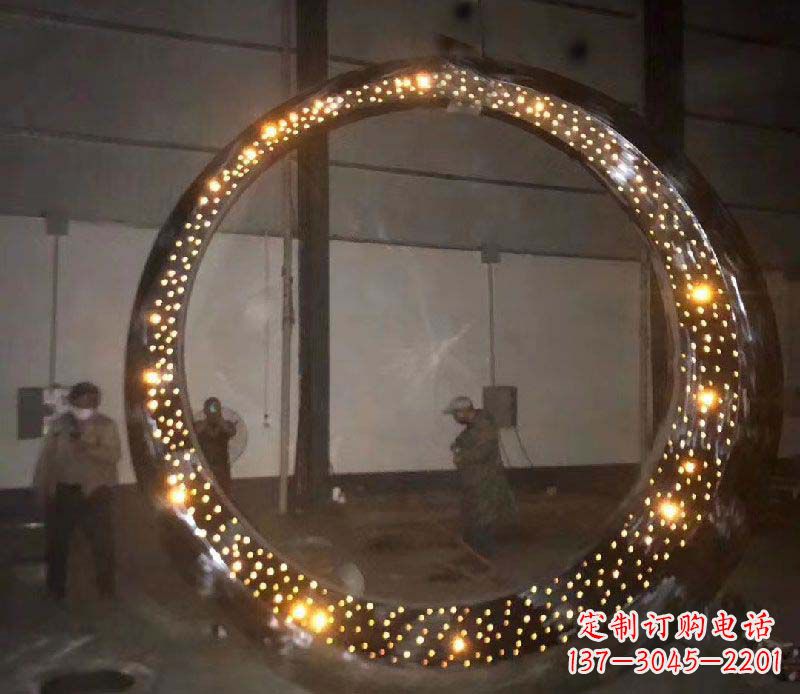 开封发光圆环不锈钢雕塑