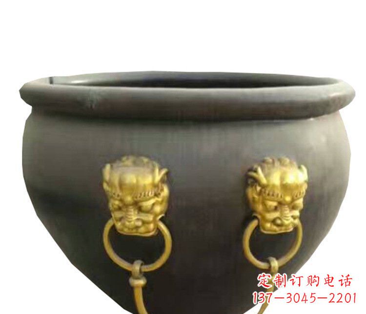 开封仿古鎏金狮子头水缸铜雕塑