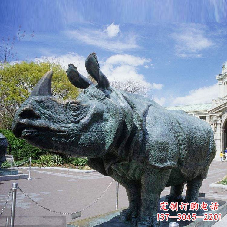 开封仿真犀牛铜雕-公园园林动物雕塑摆件