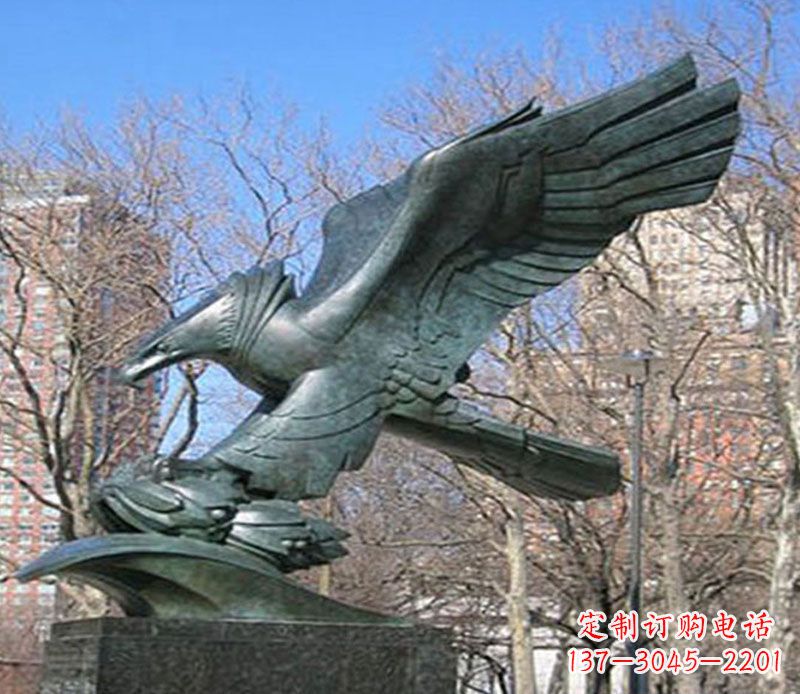 开封飞鹰石雕动物景观雕塑
