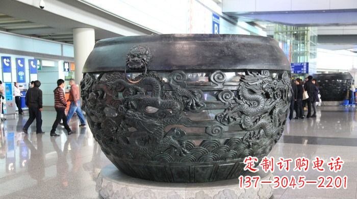 开封建筑与自然的和谐景观水缸雕塑