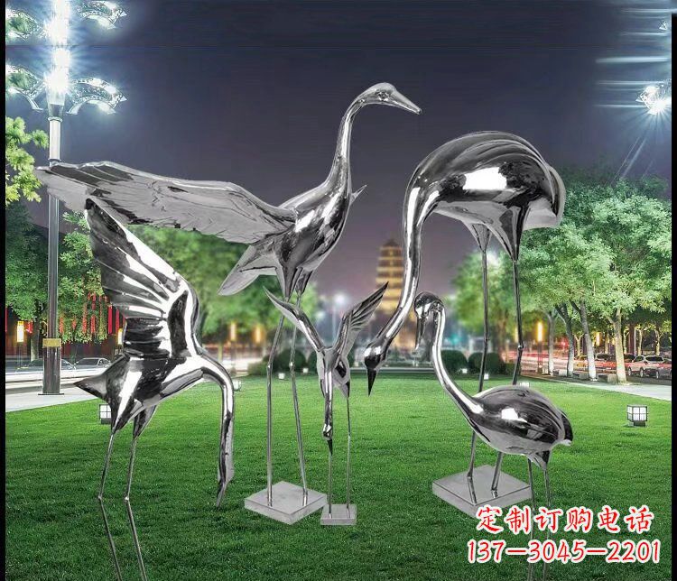 开封大型不锈钢仙鹤雕塑