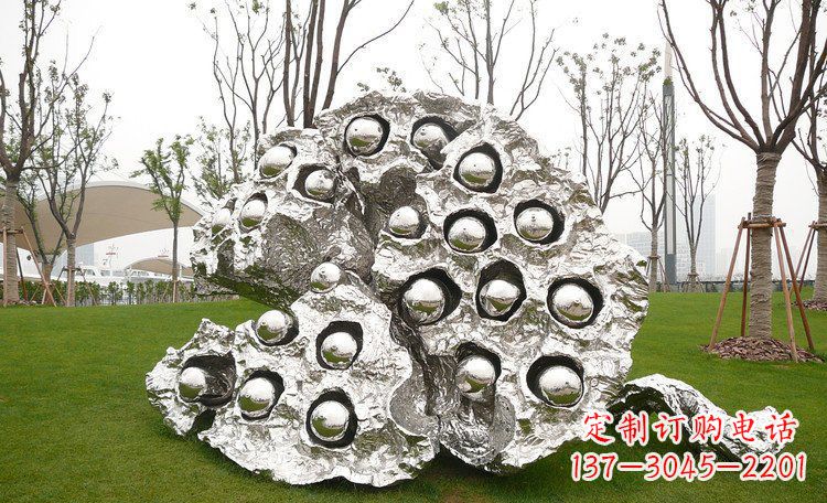 开封不锈钢莲蓬雕塑浓缩东方文化的美感