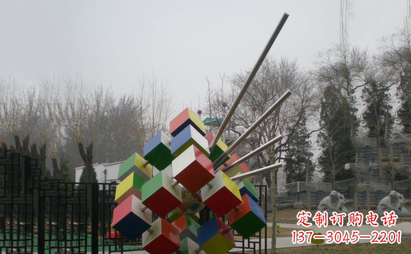 开封不锈钢魔方雕塑,玩转您的公园