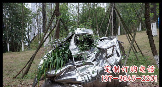 开封经典款式手提包雕塑