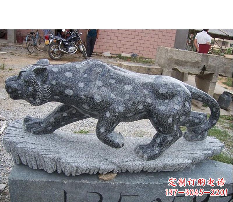 开封公园动物猎豹石雕