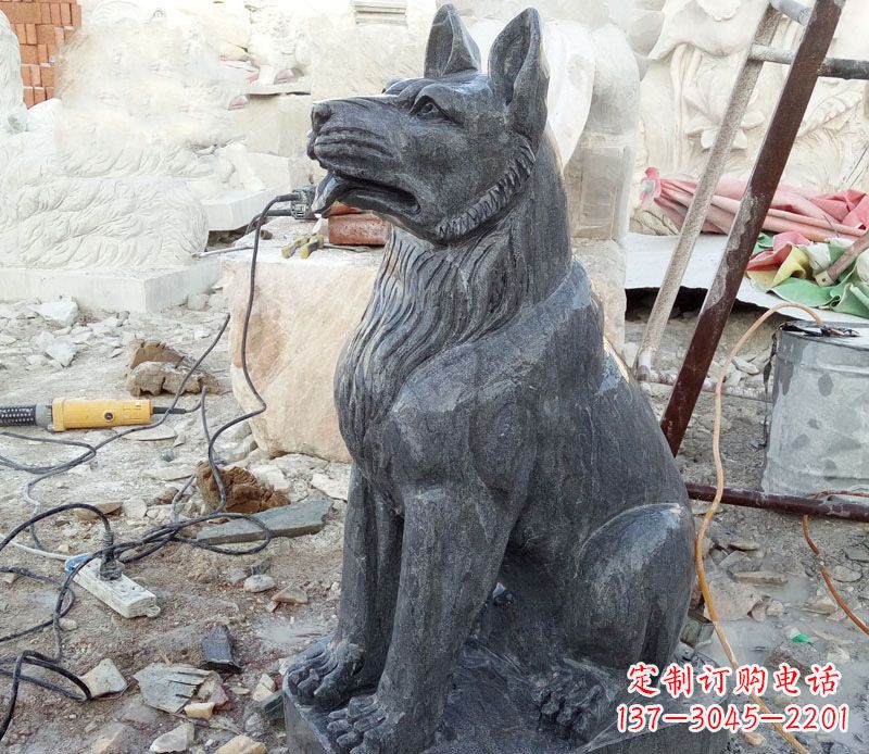 开封狗雕塑,以自然主题展现美丽艺术