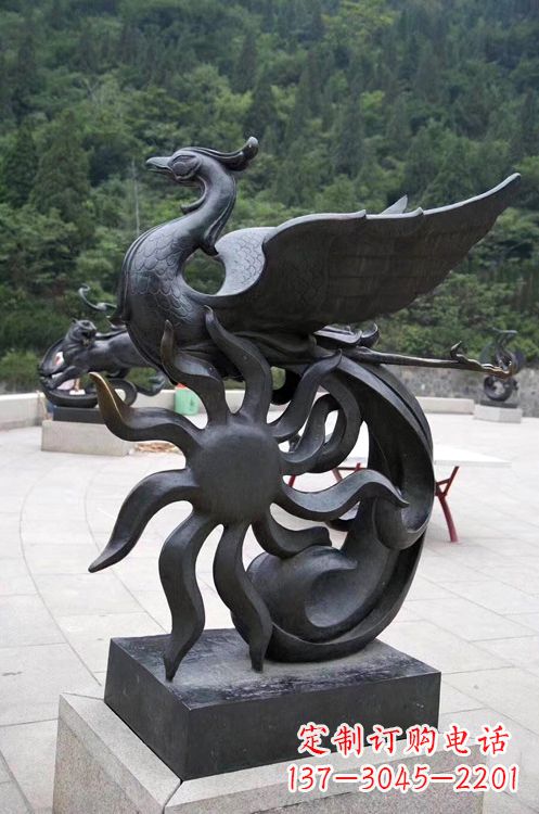 开封天四灵朱雀神鸟雕塑——象征希望的贵族精神