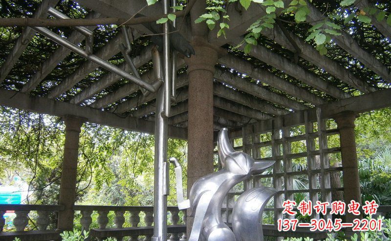 开封公园狐狸与乌鸦小品动物铜雕