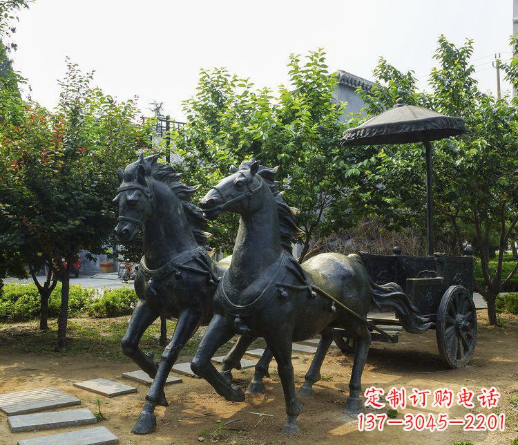 开封公园景观古代马车铜雕