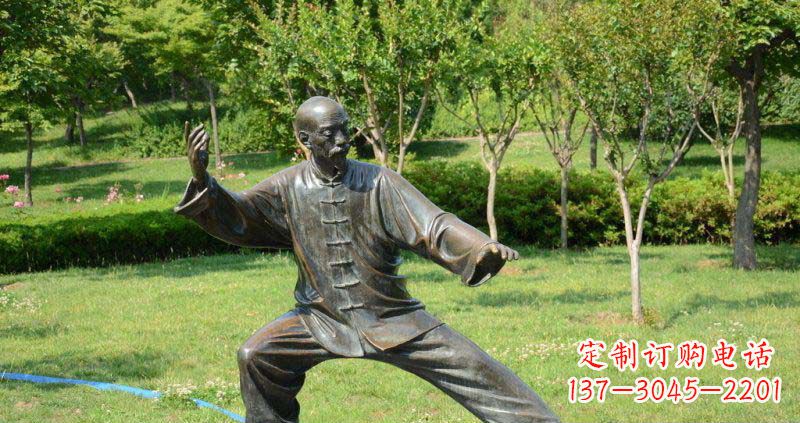 开封老人雕塑铜像，展示宁静内涵