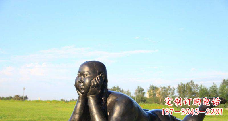 开封美好时光,萌萌哒胖女孩青铜雕塑