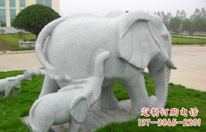 开封传神静谧的大象石雕