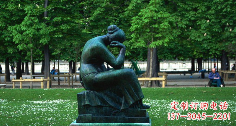 开封经典精美女人铜雕