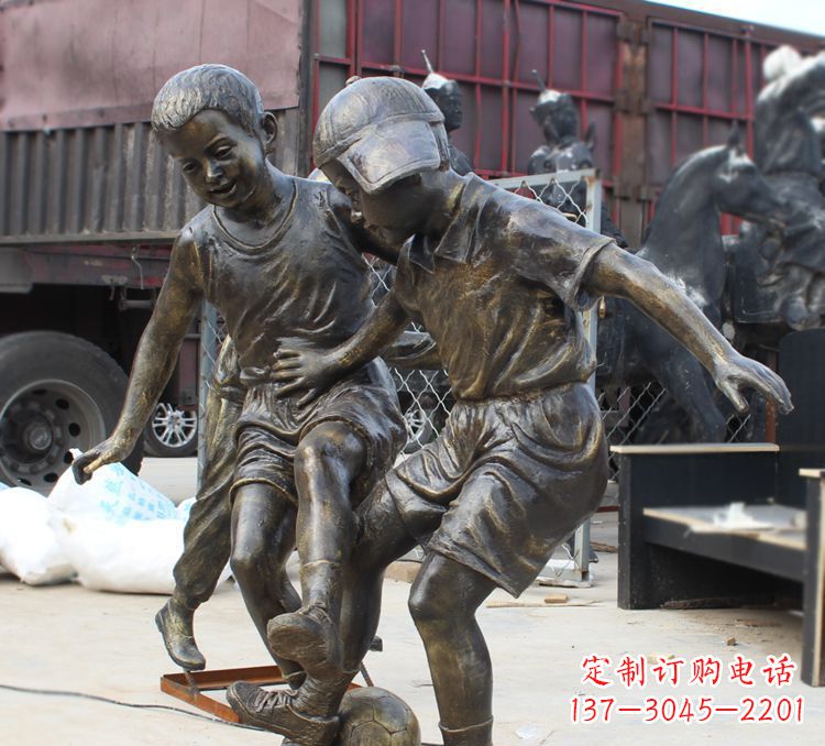 开封足球精美铜雕