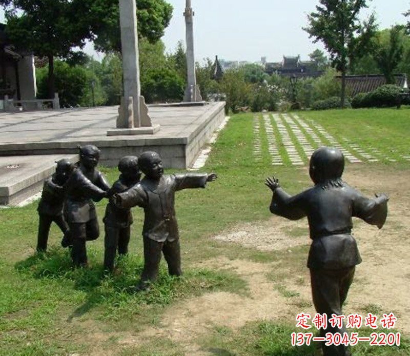 开封老鹰雕塑,巧妙玩耍、永记美好