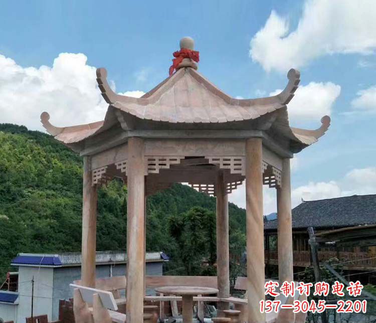 开封一流的公园晚霞红六角石雕凉亭