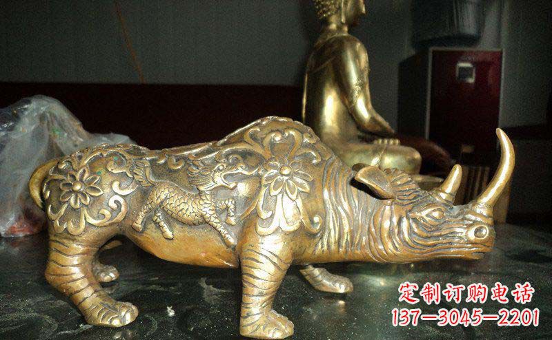 开封中领雕塑犀牛铜雕