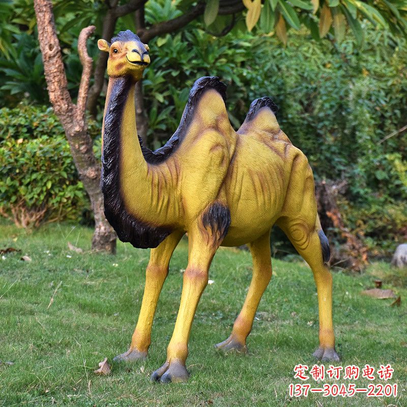 开封公园园林仿真站立的骆驼雕塑