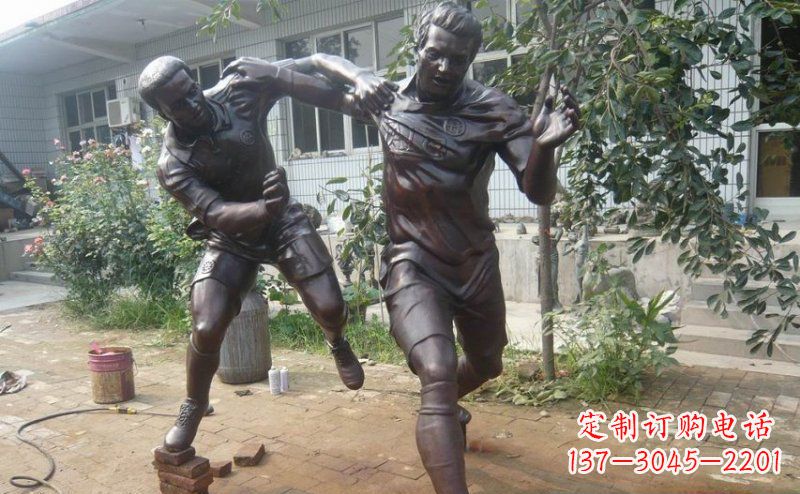 开封领雕塑卓越的足球雕塑技艺