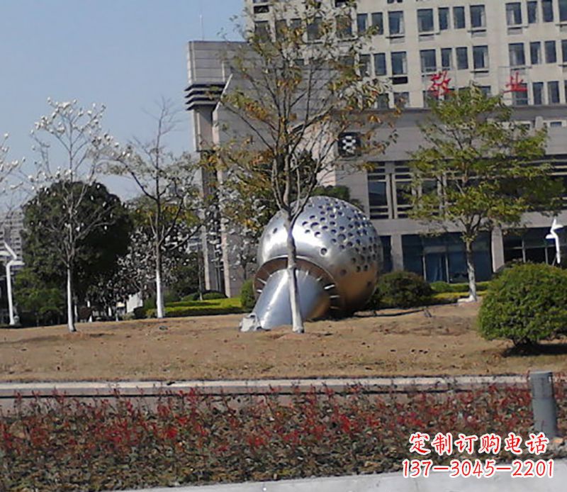开封广场不锈钢话筒雕塑