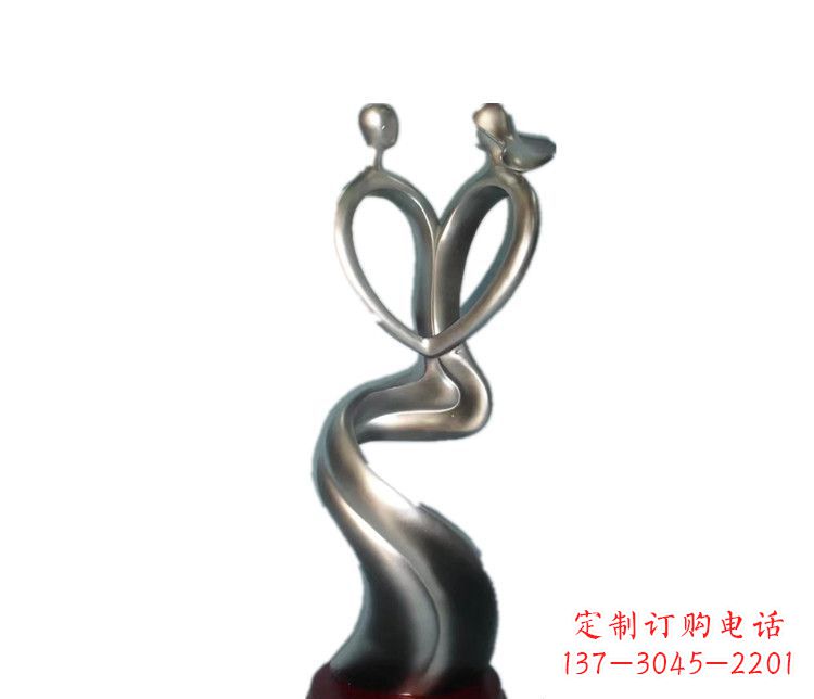 开封爱的象征——不锈钢情侣雕塑