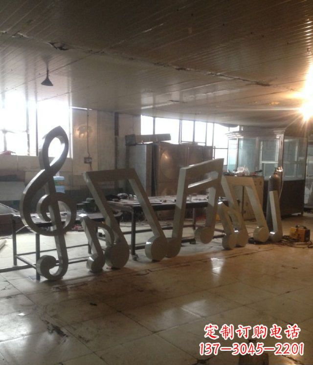 开封精致不锈钢音符景观雕塑