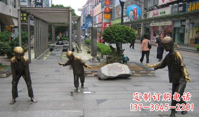 开封中领雕塑:陀螺小品人物铜雕