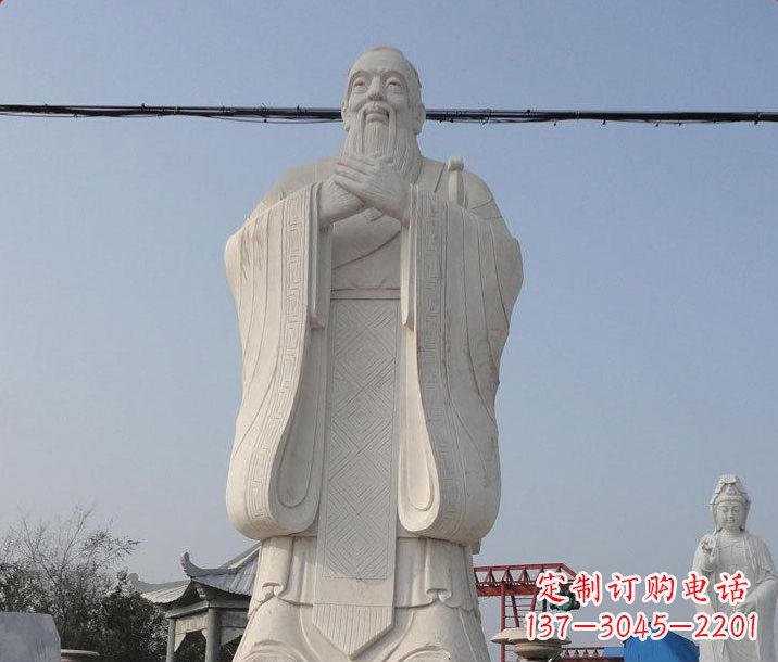 开封广场大型孔子石雕