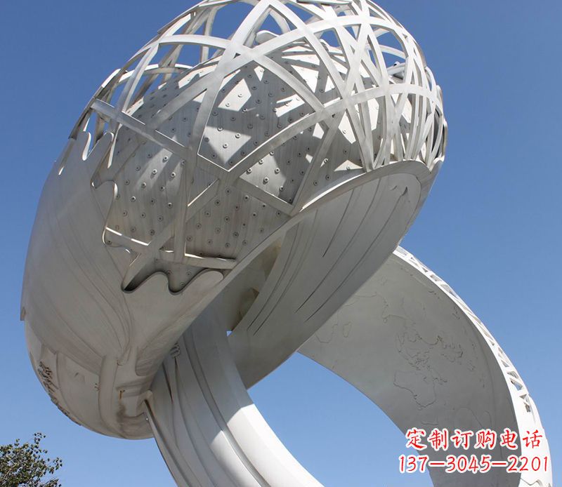 开封艺术品级不锈钢戒指雕塑