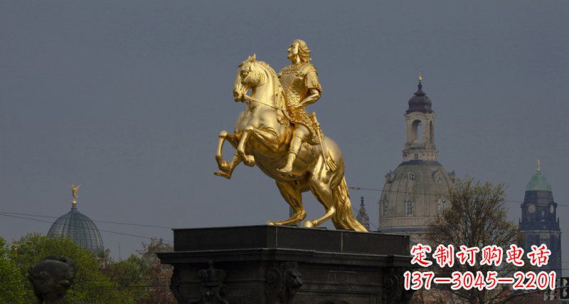 开封西方风格铜骑马雕塑
