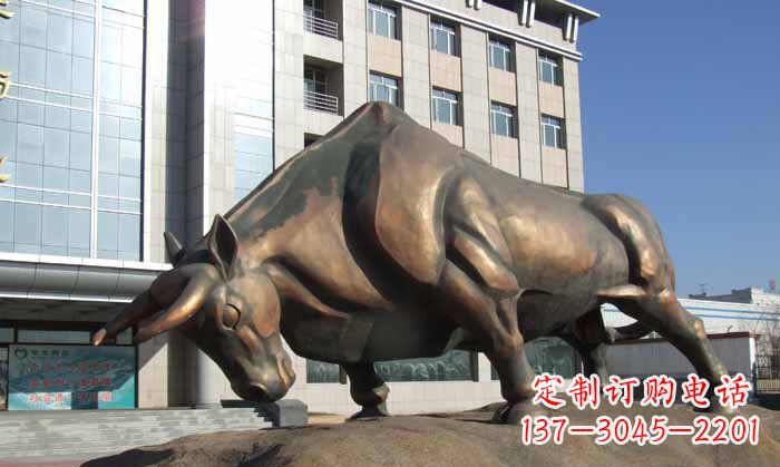 开封拓荒牛铜雕塑——将历史传承到现代