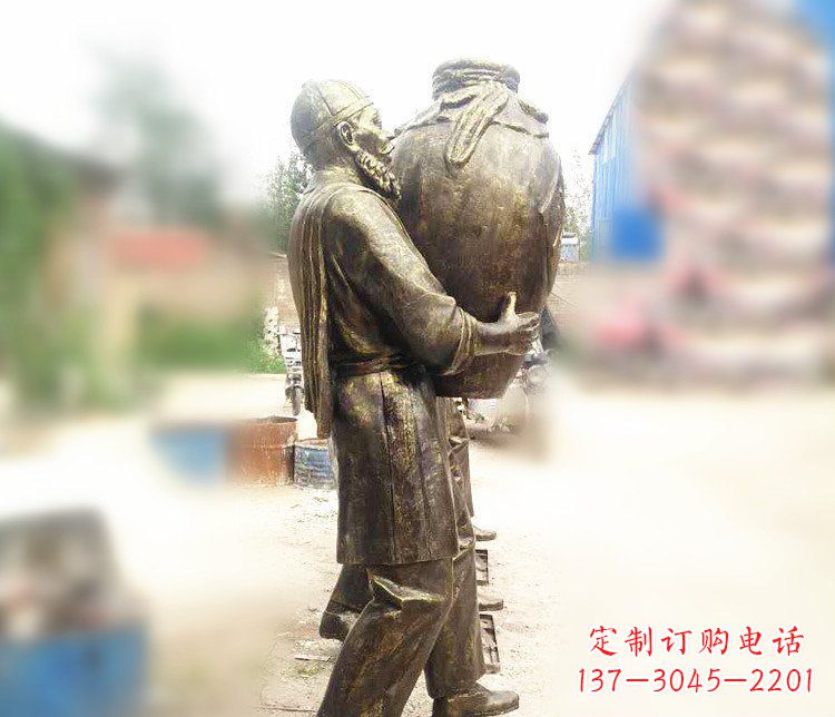 开封广场铜雕店小二抱酒人物雕塑