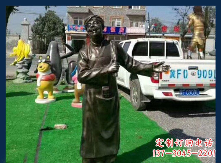 开封广场铜雕店小二人物雕塑 (2)