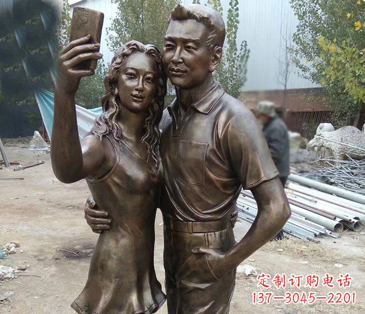 开封中领雕塑:精美的情侣雕塑