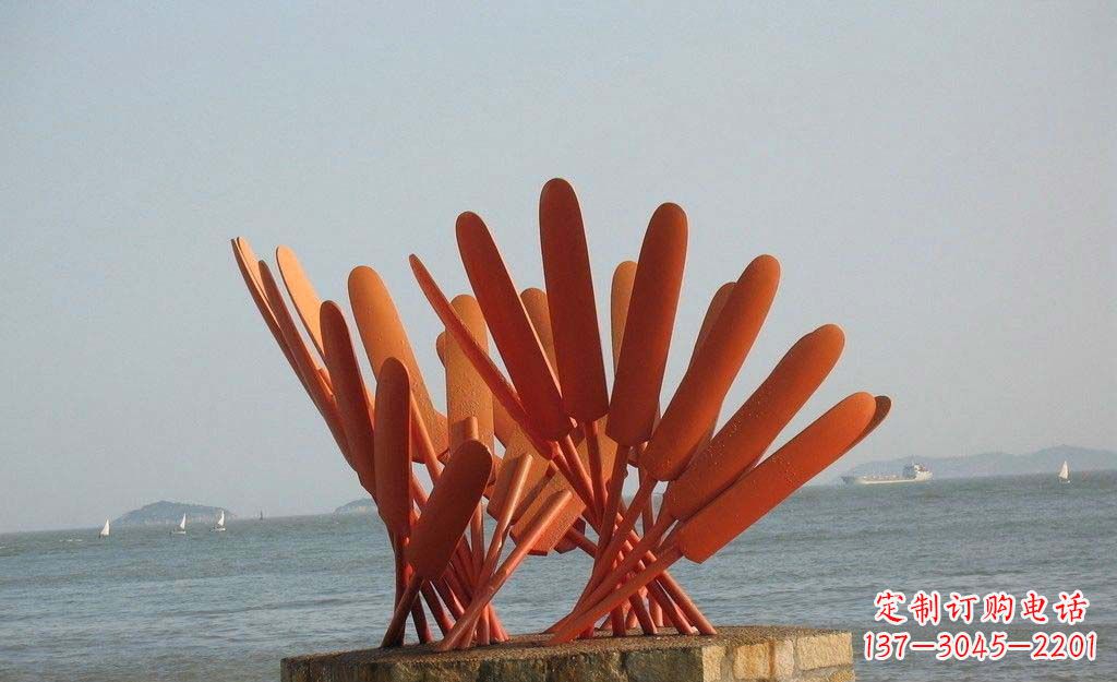 开封卓越海边,不锈钢抽象船桨雕塑
