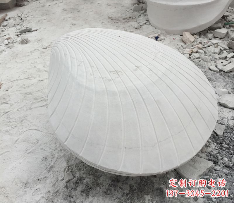 开封用贝壳雕刻出美丽的汉白玉雕塑