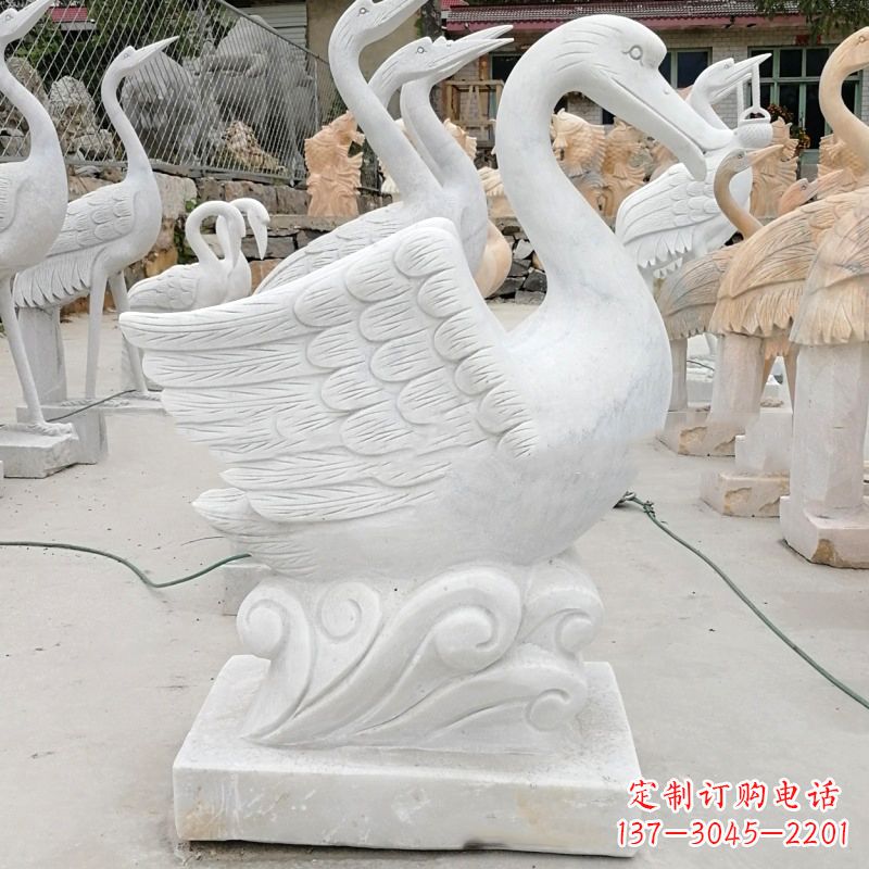 开封中领雕塑:精美的吐水天鹅雕塑