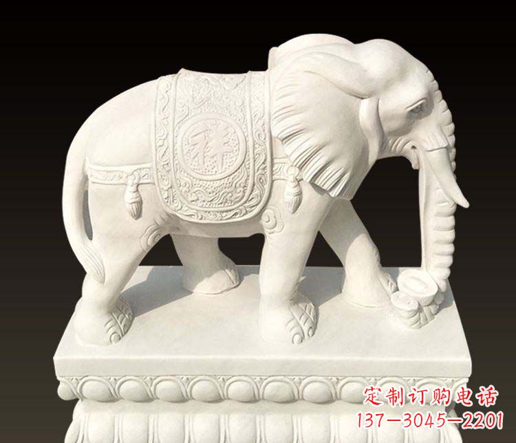 开封汉白玉吉祥如意鼻卷元宝的大象石雕