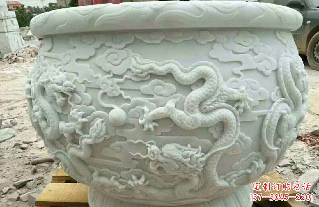 开封汉白玉龙浮雕水缸雕塑