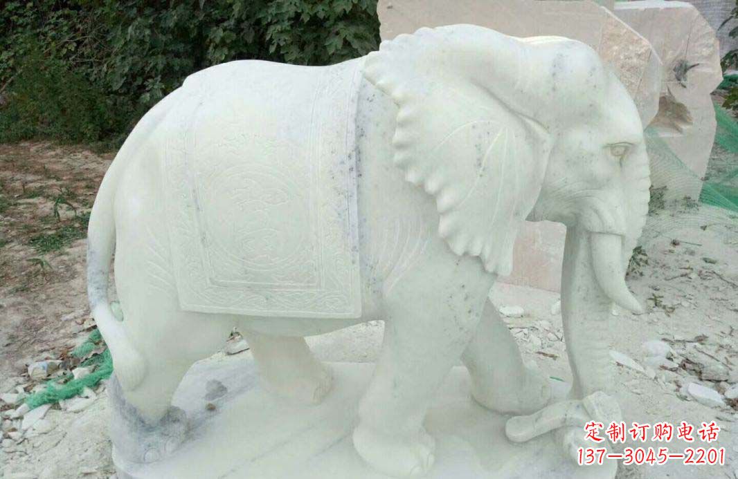 开封山寨大象雕塑,唤醒宅邸辉煌