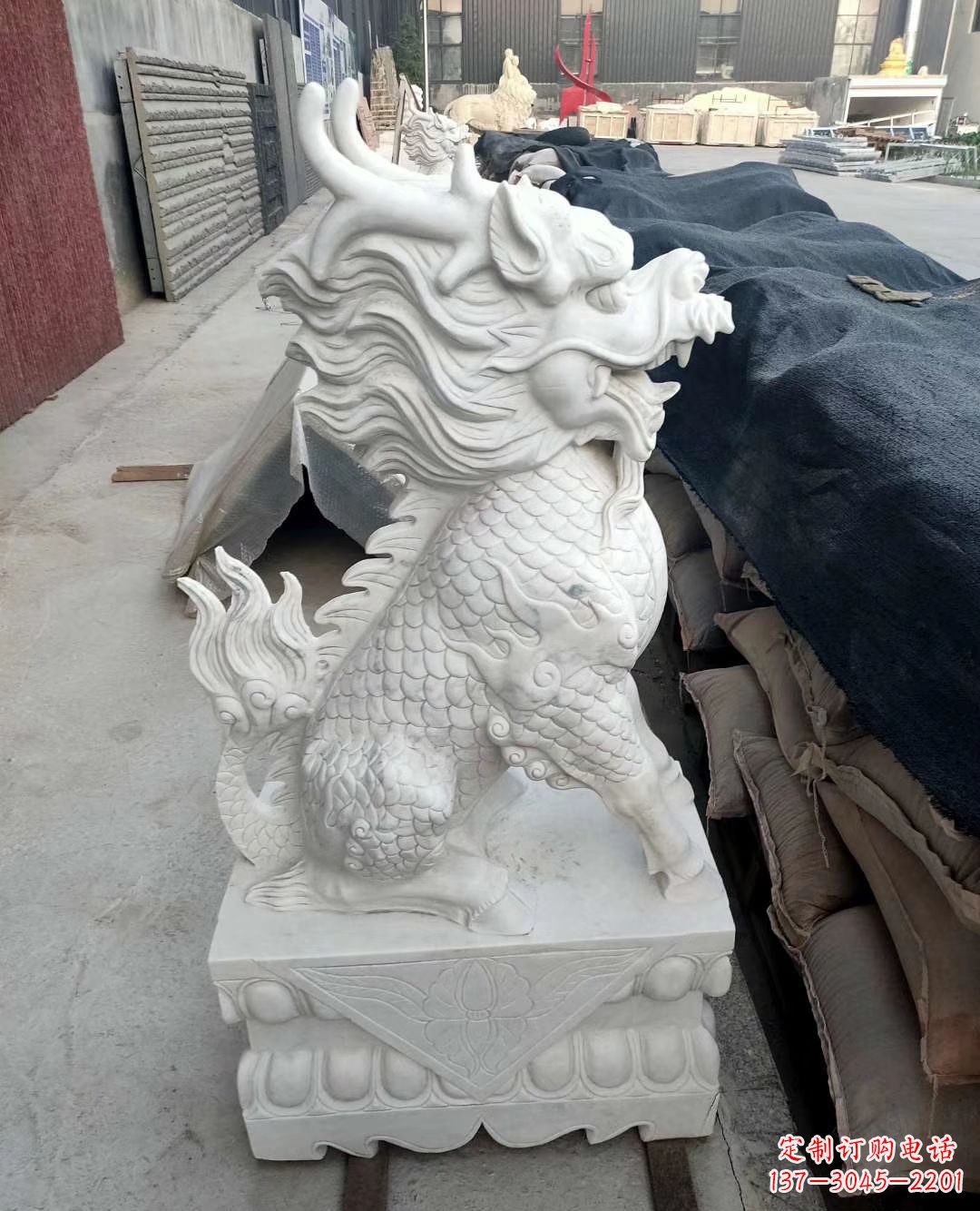 开封高雅古朴的汉白玉麒麟雕塑