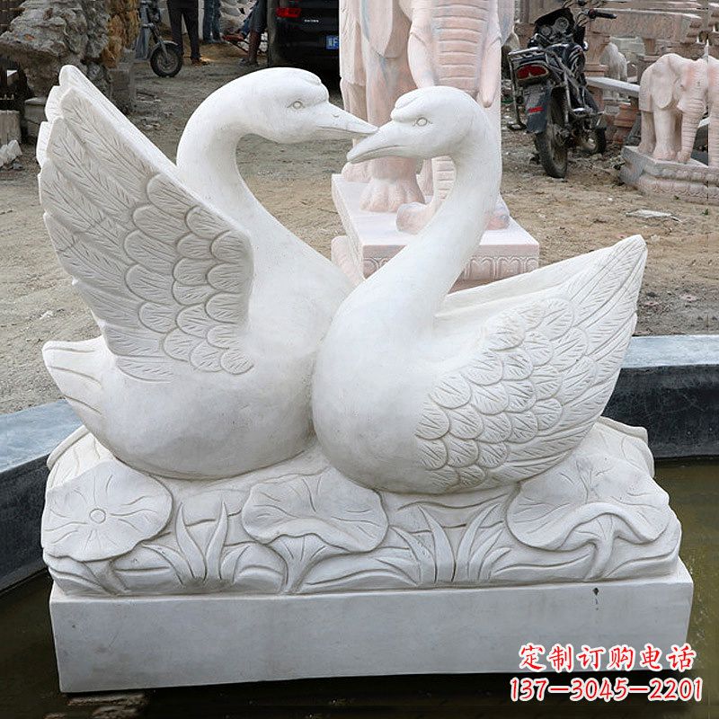 开封精美绝伦的汉白玉天鹅石雕塑