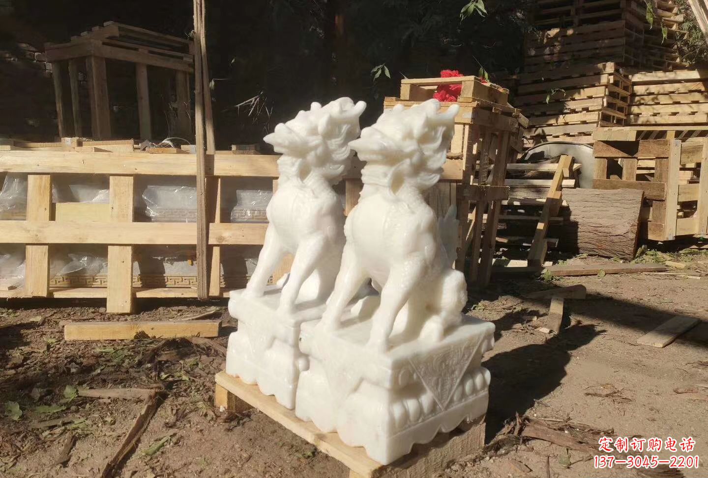 开封汉白玉招财麒麟石雕
